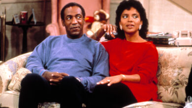 Photo of ‘The Cosby Show’ Hid Phylicia Rashad’s Pregnancy With a Mattress Hack