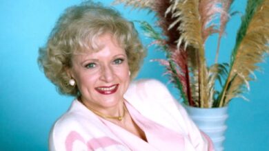 Photo of Betty White Tributes, Screenings & Charity Challenges Mark TV Icon’s 100th Birthday