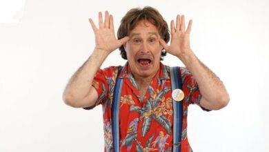Photo of Roger Kabler brings his lively impression of Robin Williams to the Savannah Comedy Revue