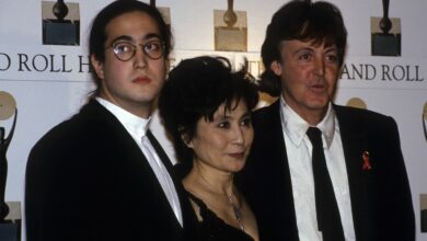 Photo of John Lennon’s Son Regrets Asking Paul McCartney About 1 of His Dad’s Songs