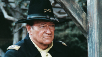Photo of John Wayne’s Co-Star Talked Working on a Duke Classic Without a Script