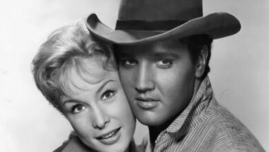 Photo of Elvis Presley co-star Barbara Eden says their film together ‘didn’t make a penny’