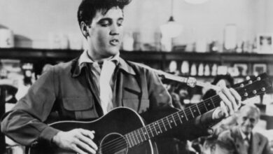 Photo of Elvis Presley’s Songwriter Wrote a No. 1 Song of His Own