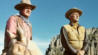Photo of John Wayne furiously ripped into Kirk Douglas over role: ‘Shouldn’t play weak characters!’