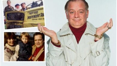 Photo of David Jason reveals his favourite Only Fools & Horses episode & why it makes him sad – and names very famous superfan