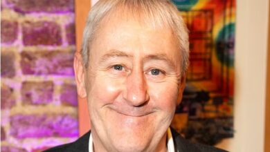 Photo of Nicholas Lyndhurst WILL star in Frasier reboot where he’ll play a pal of Kelsey Grammer’s character Dr Crane – in first major role since his son’s death