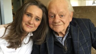 Photo of Sir David Jason’s unknown daughter ‘sad for years we’ve lost’ but ‘incredibly proud’