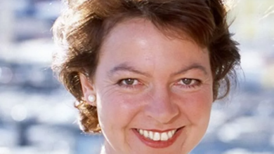 Photo of Only Fools and Horses icon Tessa Peake-Jones is unrecognisable in The Bill in the 80s