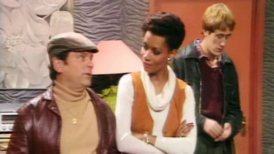 Photo of Only Fools and Horses: The star who had ‘affair’ with David Bowie before tragic death
