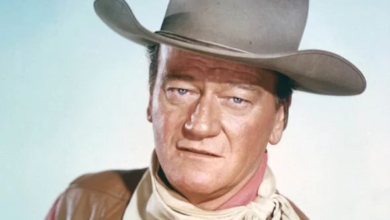 Photo of John Wayne’s family desperately fight to save legacy as cancel culture activists strike