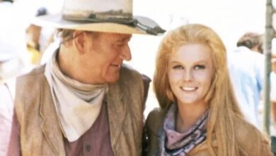 Photo of John Wayne was in so much pain when shooting Western with Ann-Margret he couldn’t sleep