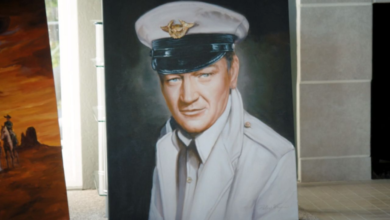 Photo of John Wayne’s wife keeps his memory alive through painting